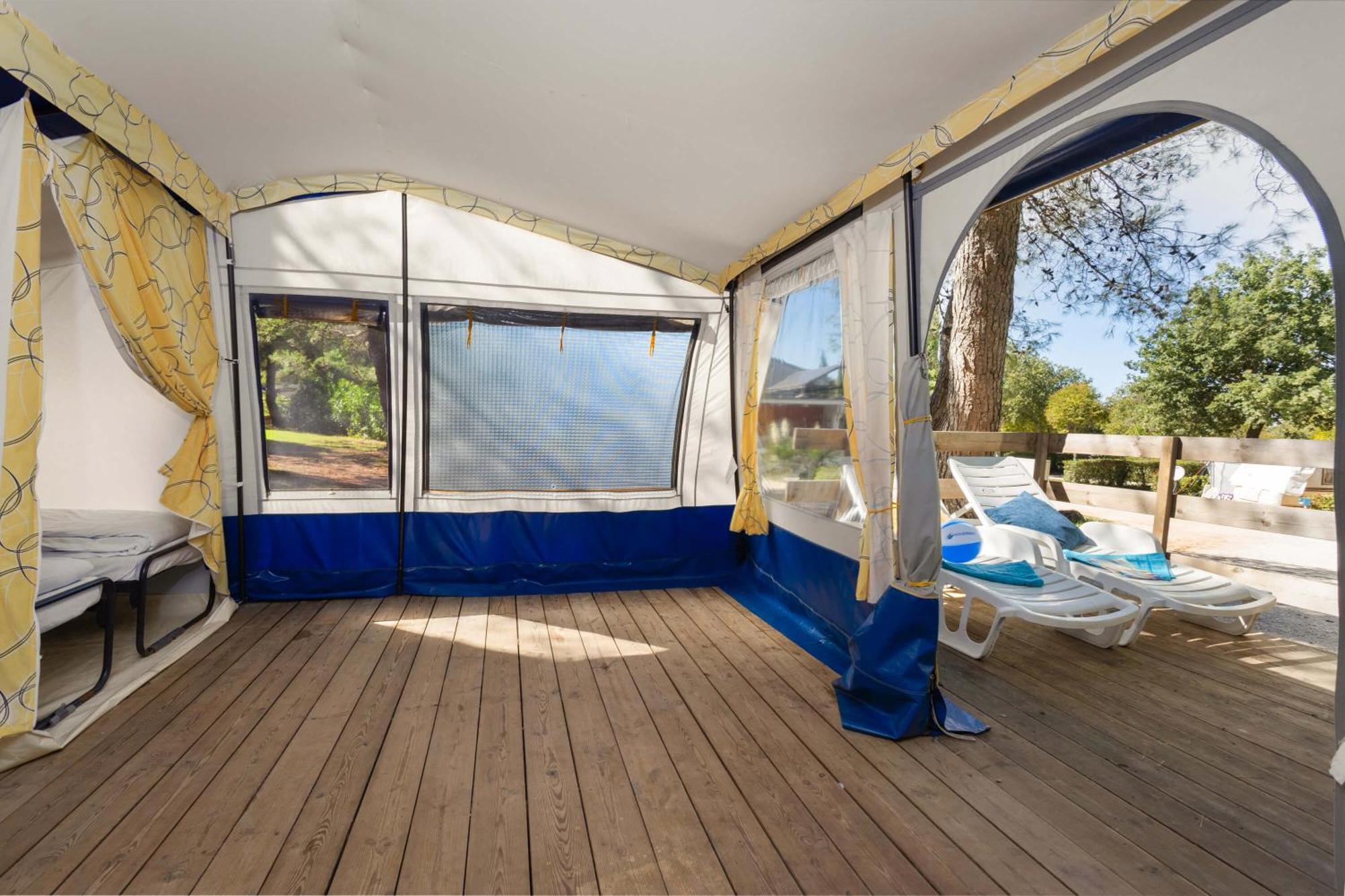 Easyatent Bungalow Tent Lanterna Цервар-Порат Номер фото
