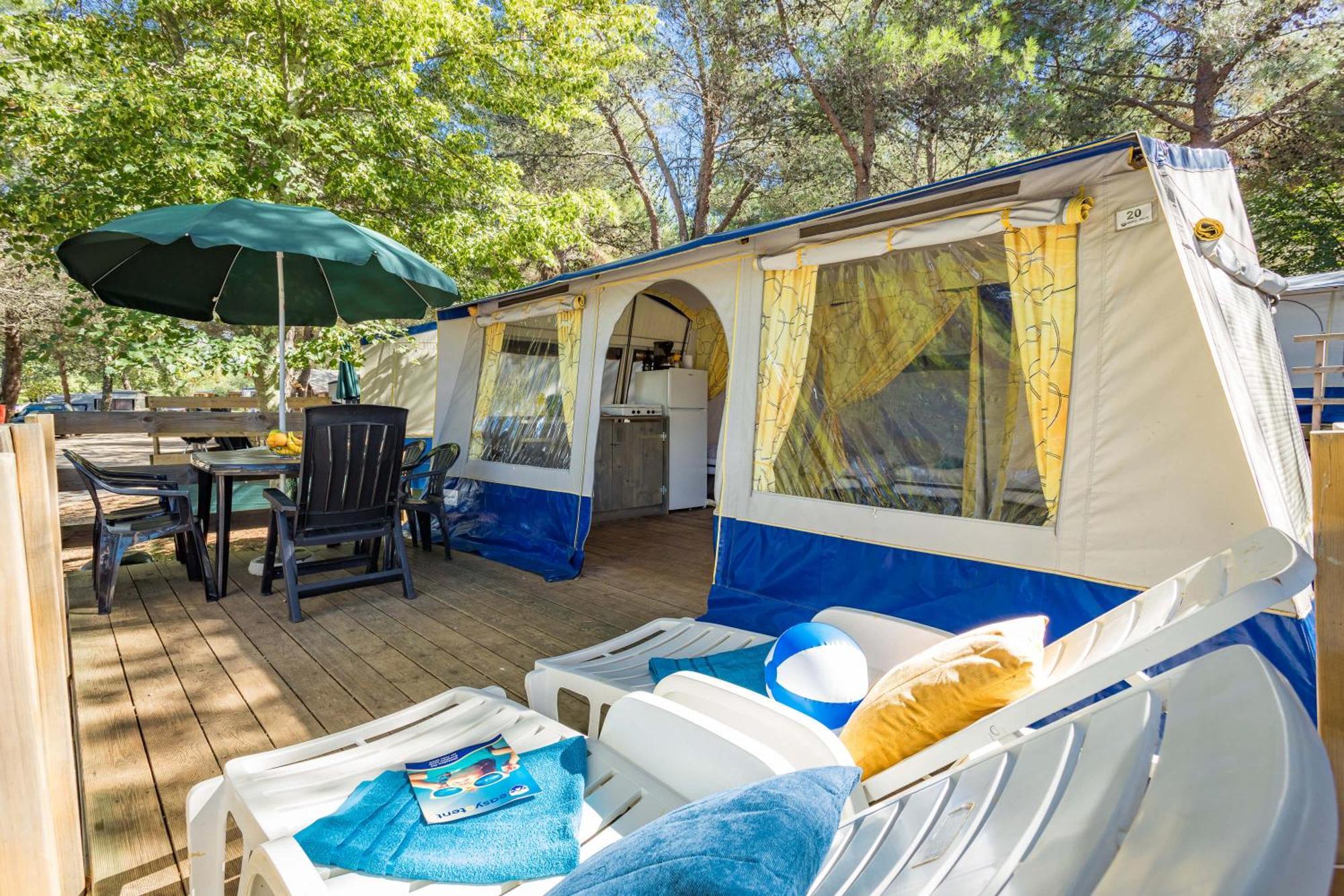 Easyatent Bungalow Tent Lanterna Цервар-Порат Номер фото